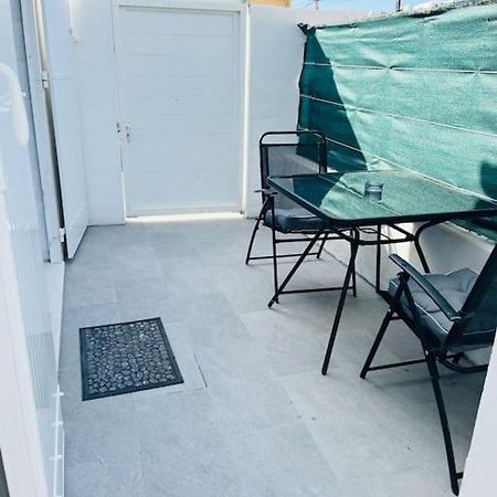 Joli Petit Studio Cosy Marignane Esterno foto